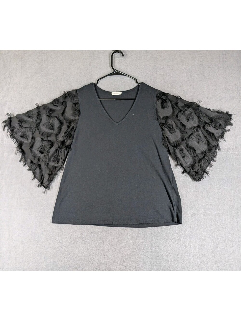 Andthewhy Womens Black V Neck Fringe Flutter Sleeve Knit Blouse Top Size Small